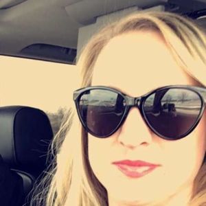Meet your Posher, Christal